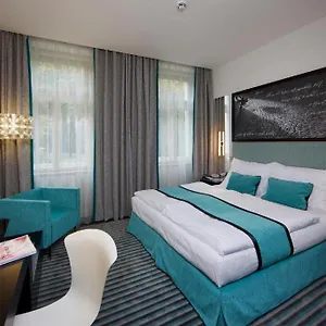 Hotel Red & Blue Design, Prague