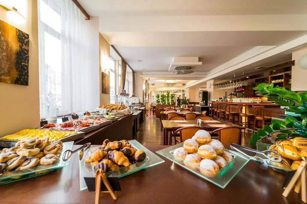 Colorfactory Spa Hotel - Czech Leading Hotels براغ